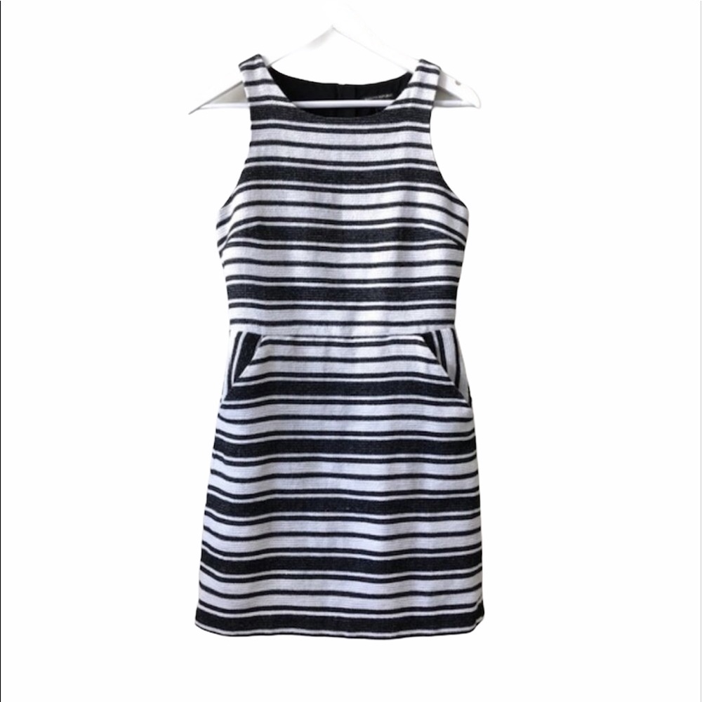 BANANA REPUBLIC Striped Peep Hole Sheath Dress Sleeveless Black White Sz 6
